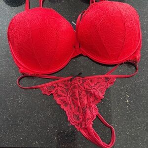 ❤️Victoria’s Secret Red Bombshell❤️